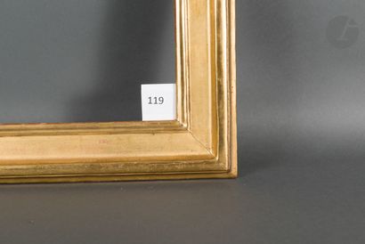 null Frame in molded and gilded oak.
Louis XVI period (gilded).
48 x 64,2 cm - Profile...