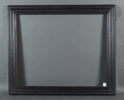 null Cadre en chêne mouluré et noirci.
XIXe siècle (modifié dans ses dimensions).
67,5 x 83,7 cm...