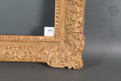 null Cadre en chêne sculpté et doré à décor Bérain.
Époque Louis XIV (redoré).
44,6 x 63,8 cm...
