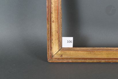 null Baguette en bois mouluré et doré de modèle PEPIN.
Époque Louis XVI (usures).
40,8 x 54 cm...
