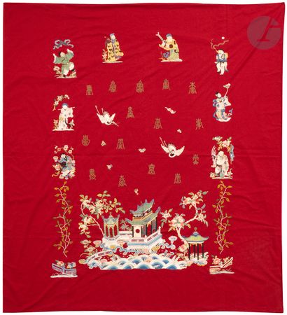 null 
Grand textile à fond rouge brodé, Chine XIXe siècle



Orné d’un décor brodés...