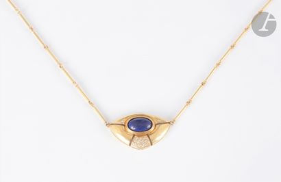 Necklace in 18K (750) gold, set with a curved...