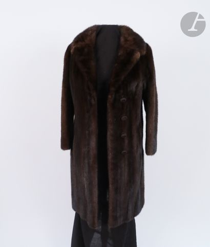 Manteau en vison brun, T.36 env.