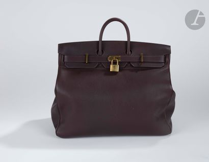 null HERMèS Paris Made in France

Sac Haut à Courroies 50 cm en veau Togo chocolat,...