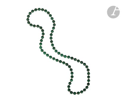 Necklace of malachite beads with golden metal...