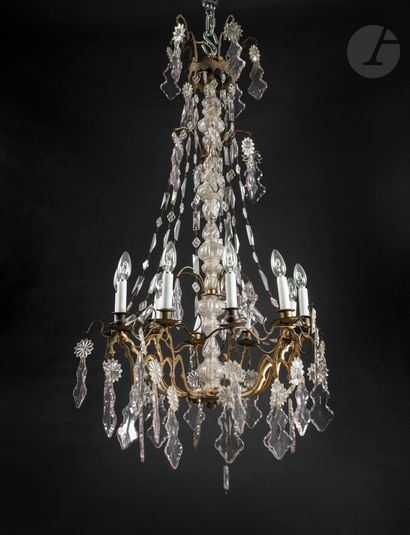Chandelier in gilt bronze and cut glass with...