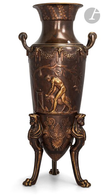 null Paire de grands vases de goût néo-grec en bronze patiné (deux tons) à deux anses...