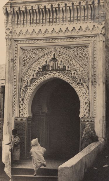 null Photographe non identifié
Maroc, 1934.
Tétouan, garde du général espagnol. Calife....