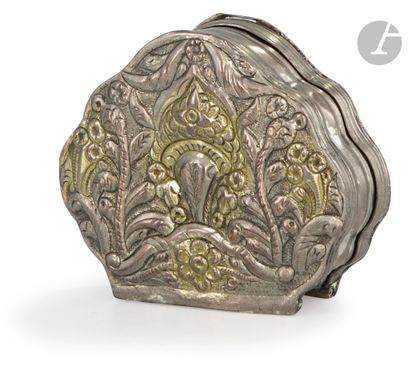 Small box with floral decoration, Ottoman...