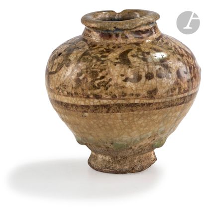 Small ceramic pot with vegetal decoration,...
