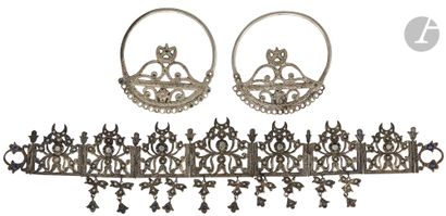 null 
Hinged 'asaba tiara, Algeria, Algiers, early 20th century

Articulated frontal...