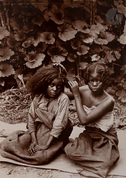 null Unidentified photographerMadagascar
. Nossi-Bé (Nosy Be). South Africa, c. 1900....
