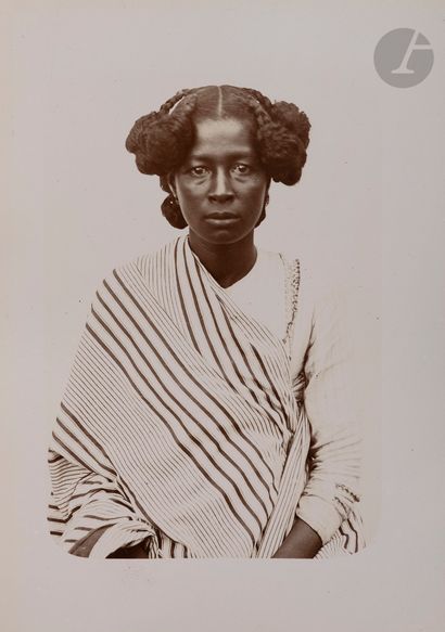 null Unidentified photographerMadagascar
. Nossi-Bé (Nosy Be). South Africa, c. 1900....