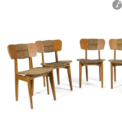 null DANS LE GOÛT DE ROGER LANDAULT (1919-1983) 
Suite de 6 chaises. Les structures...