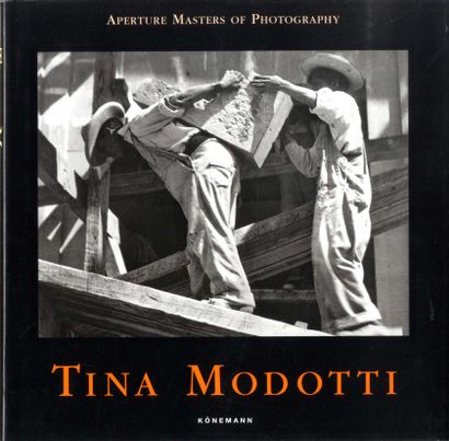 null MODOTTI, Tina (1896-1942)
4 ouvrages.

*A Fragile Life. 
New York, Rizzoli International...