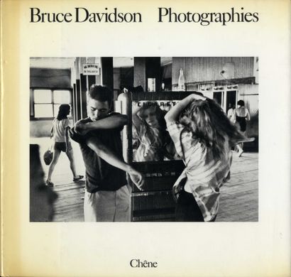 null DAVIDSON, Bruce (né en 1933) [Signed]

Photographies. 
Chêne, 1978.

In-4 (28...