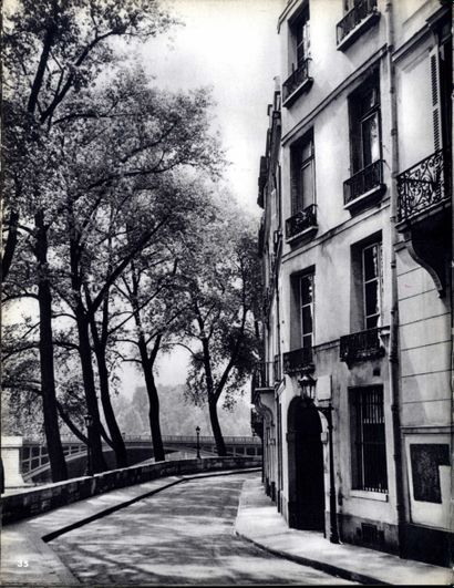 null [PARIS]
SCHALL, Roger (1904-1995) [Signed]

Paris de jour.
Paris, Arts et Métiers...