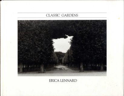 null LENNARD, Erica (née en 1950) [Signed]
2 ouvrages. 

*Classic gardens.
New York,...
