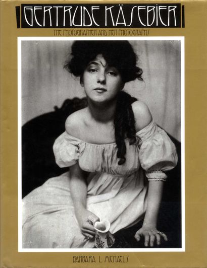 null KÄSEBIER, Gertrude (1852-1934)

The Photographer and Her Photographs.
New York,...