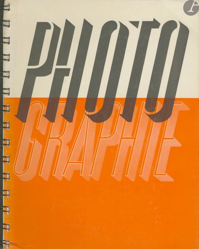  ARTS ET MÉTIERS GRAPHIQUES 4 ouvrages. PHOTOGRAPHIE 1930 - 1935 - 1936 - 1939 In-4...