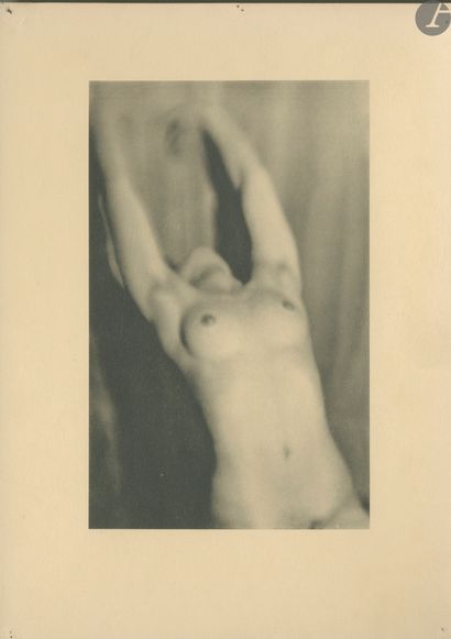 null KRULL, GERMAINE (1897-1985) [Signed
]Nude studies.
Librairie des Arts Décoratifs,...