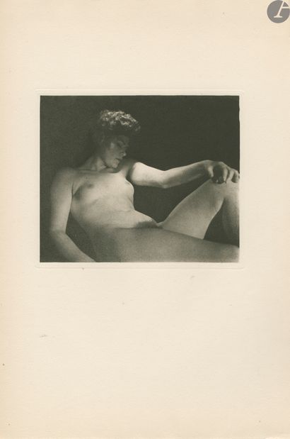  ALBIN-GUILLOT, LAURE (1879-1962) DE MONTHERLANT, HENRI (1895-1972) La déesse Cypris....