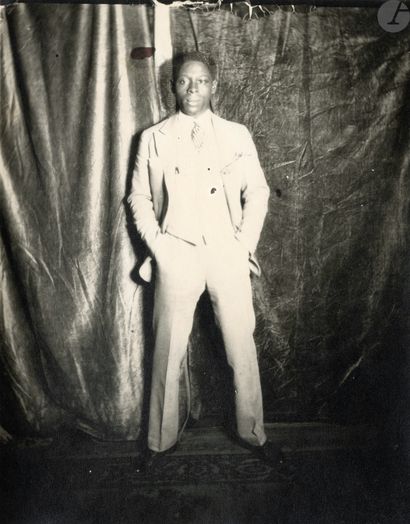 null Photographe non identifié 
Garçon et homme afro-américains, États-Unis, c. 1940-1950.
Deux...