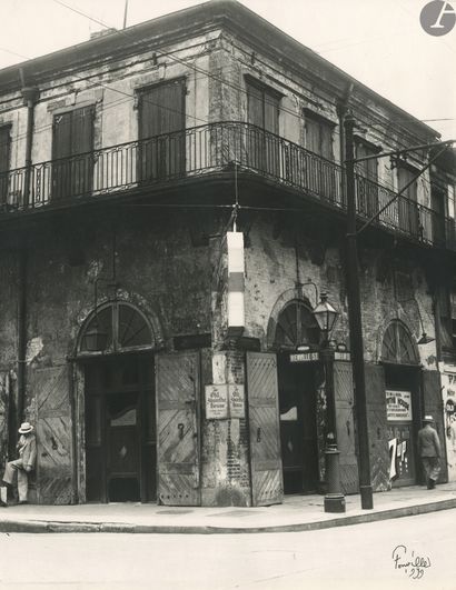 null Théodore Fonville Winans (1911-1992)
The old absinthe house. Bienville Street....