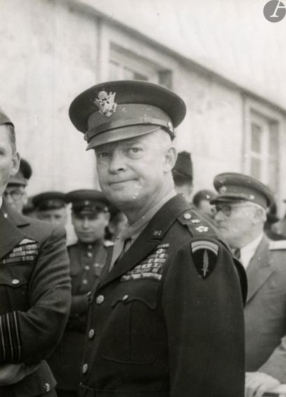 null Germaine Krull (1897-1985) 
Le général Eisenhower et le maréchal Montgomery...