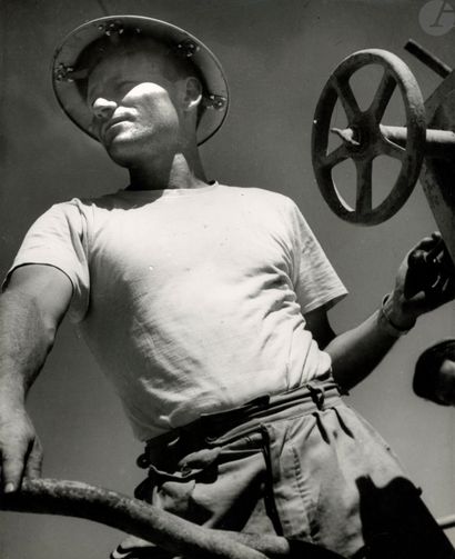 null Zoltan Kluger (1896-1977)
Israël. Un ouvrier sabra, c. 1950.
Épreuve argentique...