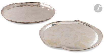 null CHRISTOFLE ON A MODEL FROM 1880
Rare leaf-shaped tray model featuring a branch...