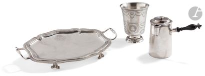 null PARIS 1740 - 1741
Silver oil-bottle tray standing on four scrolled feet, oval-shaped...