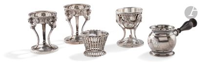  PARIS 1798 - 1809 AND FROM 1838 Two identical egg cups forming a pair in silver...