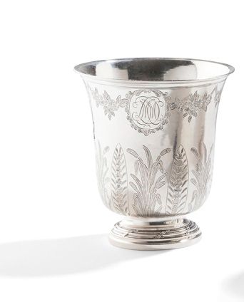 PARIS 1760 - 1761 Silver tulip kettle, the...