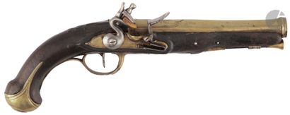 null Flintlock pistol of naval officer. 

Round barrel in bronze tromblonné and with...