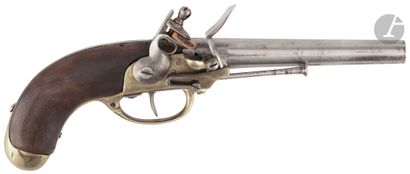  Pistolet à silex d arçon modèle 1777 1er type. 
Canon rond à méplats au tonnerre...