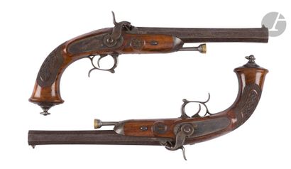 null Pair of officer's percussion pistols model 1833 1st type. 

Barrels with sides...