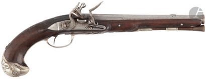 null Flintlock pistol of officer. 

Round barrel, with silver border at the mouth,...
