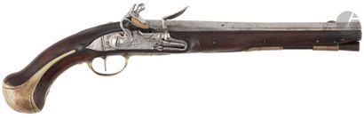 Dragon pommel pistol of the type 1733. 
Round...