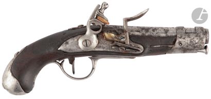  Gendarmerie flintlock pistol type An IX. 
Iron trimmings. Stick in drowning. 
Length...