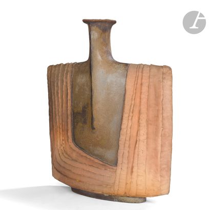 null GUSTAVE TIFFOCHE (1930-2011)
Impérial
Spectaculaire vase sculpture.
Épreuve...