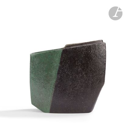 null CLAIRE DEBRIL (1927-2021
)UntitledVase
said Constructed.
Glazed ceramic proof;...