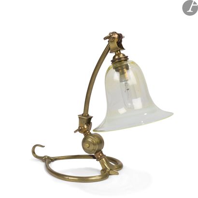 null W.A.S. BENSON (1854-1924) (WILLIAM ARTHUR SMITH BENSON, DIT)
Lampe de bureau...
