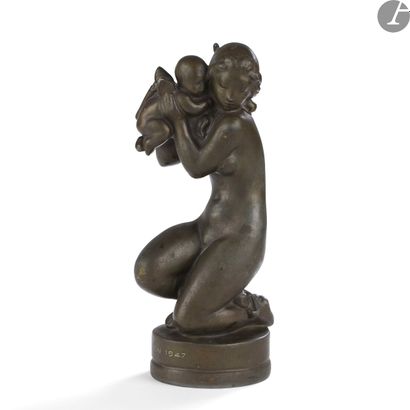 null ÉCOLE SCANDINAVE VERS 1920-30
Baigneuse et putto
Sculpture. Épreuve en bronze...