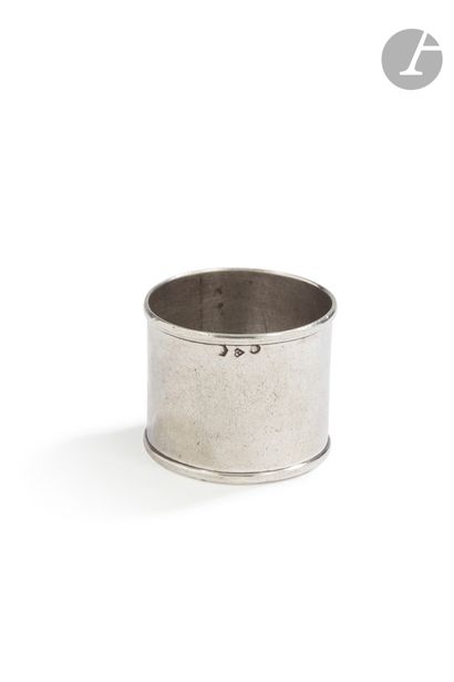 null CAEN 1819 -
1838Silver napkin
ring
engraved 6.
Goldsmith : FLB in an unidentified...