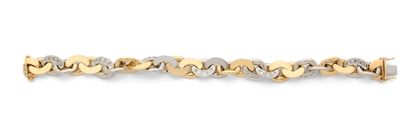 null Bracelet en deux tons d’or 18K (750), ceux en or gris sertis de diamants ronds...