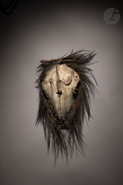 null Rare and beautiful mask belonging to the same corpus as the four preceding masks...