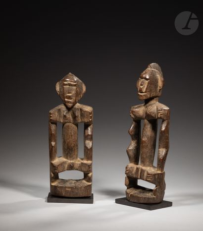 null Primordial couple, of two ancient statuettes of a man and a woman sculpted in...