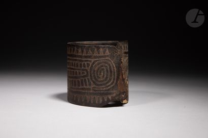 null Very old warrior's armband with engraved decorations of an archaic pattern and...