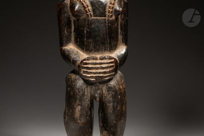 null Ancienne et rare statuette waka sona masculine, sculpture de devin.

Il est...